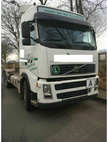 Volvo FH12-420 G.Haus 2xBett Klima Schaltgetriebe Reta - Камион со кука за подигање: слика 2 Volvo FH12-420 G.Haus 2xBett Klima Schaltgetriebe Reta - Камион со кука за подигање: слика 2