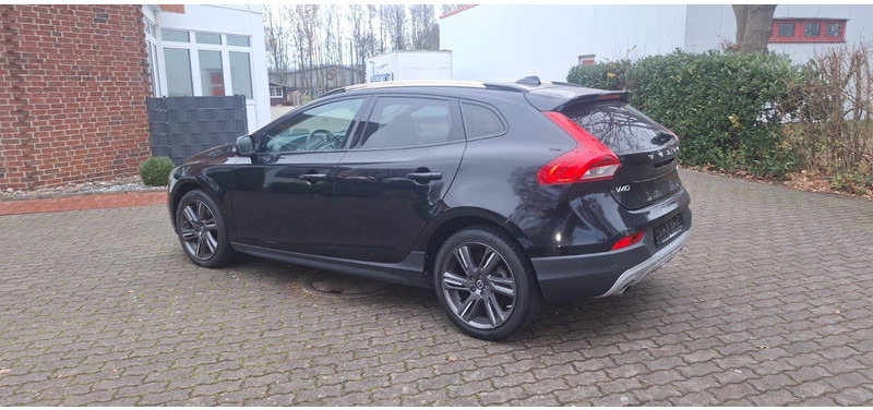 Volvo V40 Cross Country You! - Автомобил: слика 5 Volvo V40 Cross Country You! - Автомобил: слика 5