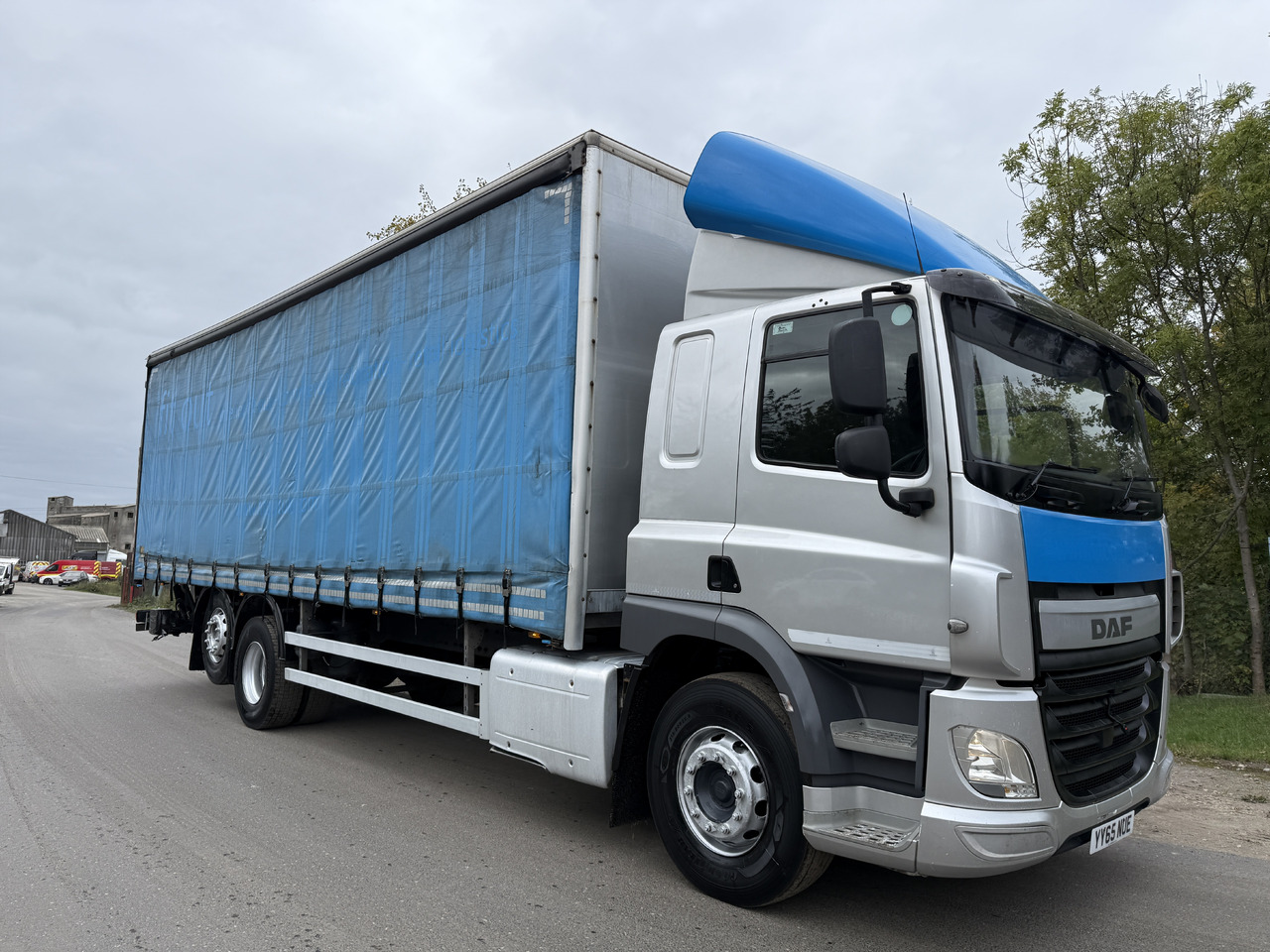 2015 DAF CF 330 Curtainside Truck - Камион со церада: слика 4 2015 DAF CF 330 Curtainside Truck - Камион со церада: слика 4