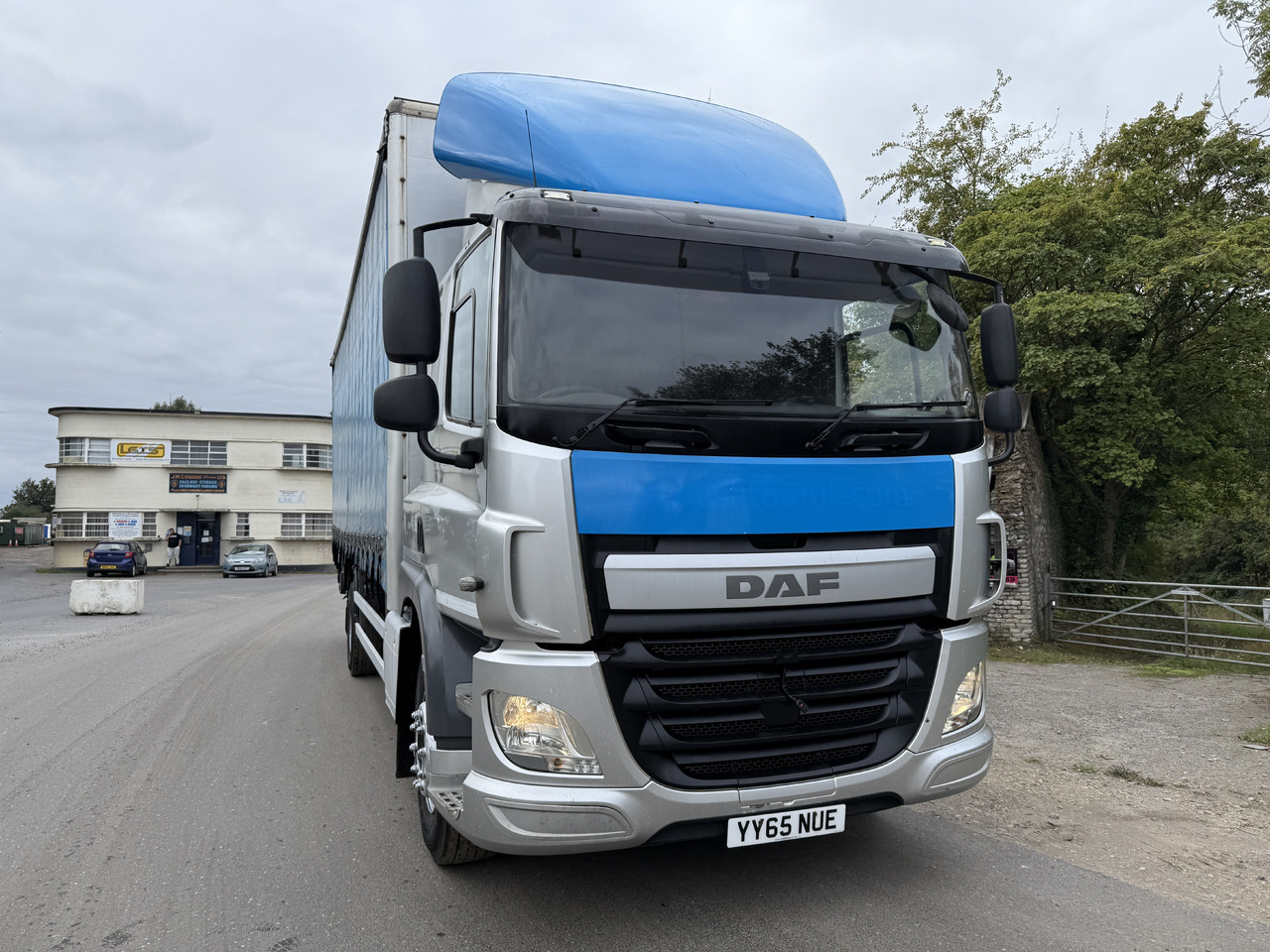 2015 DAF CF 330 Curtainside Truck - Камион со церада: слика 2 2015 DAF CF 330 Curtainside Truck - Камион со церада: слика 2