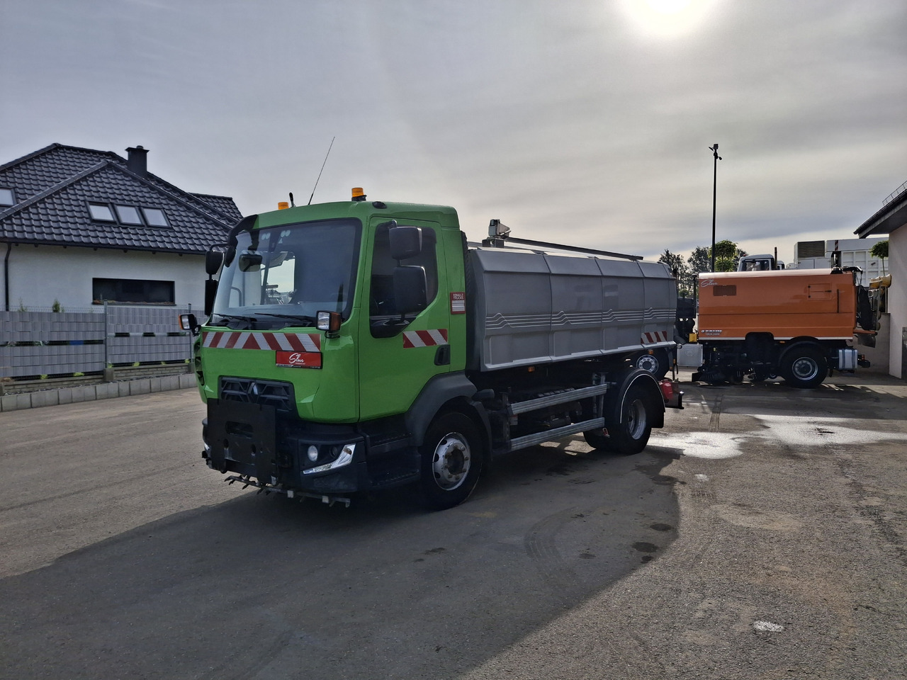 RENAULT D16 Polewaczka Karcher Straßenwaschanlage Euro 6 - Комунално/ Специјално возило: слика 3 RENAULT D16 Polewaczka Karcher Straßenwaschanlage Euro 6 - Комунално/ Специјално возило: слика 3