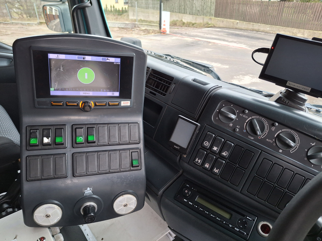 Возило за метење MAN 18.290 Zamiatarka Kehrmaschine BUCHER PM10 L/R Karcher: слика 33