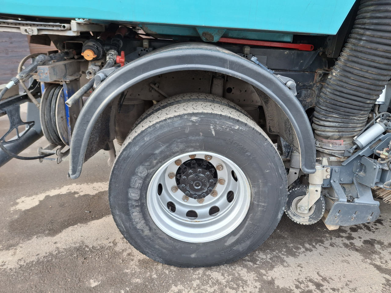 Возило за метење MAN 18.290 Zamiatarka Kehrmaschine BUCHER PM10 L/R Karcher: слика 16