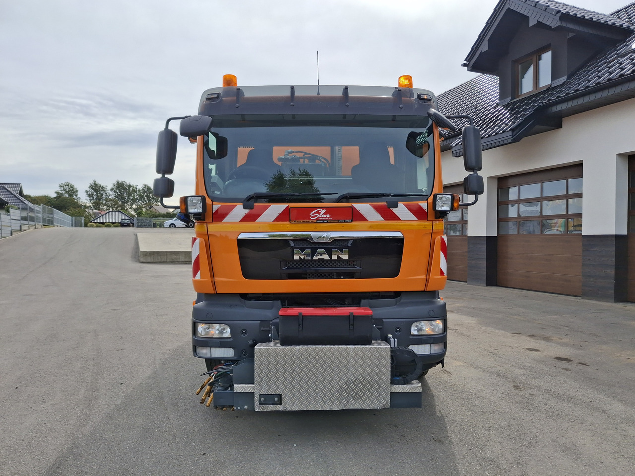 MAN TGM 18.250 Zamiatarka Kupper Weisser BROCK 2 Motoren Szczotki L/R PM10 Odchwaszczarka - Возило за метење: слика 2 MAN TGM 18.250 Zamiatarka Kupper Weisser BROCK 2 Motoren Szczotki L/R PM10 Odchwaszczarka - Возило за метење: слика 2