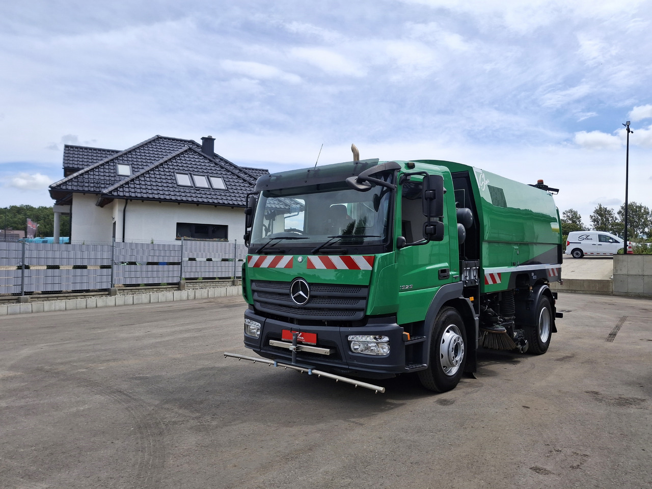 MERCEDES-BENZ Atego 1523 Zamiatarka Kehrmaschine Schmidt SK600 Karcher 2 Motoren Euro 6 PM10 Rura Do Liści - Возило за метење: слика 3 MERCEDES-BENZ Atego 1523 Zamiatarka Kehrmaschine Schmidt SK600 Karcher 2 Motoren Euro 6 PM10 Rura Do Liści - Возило за метење: слика 3