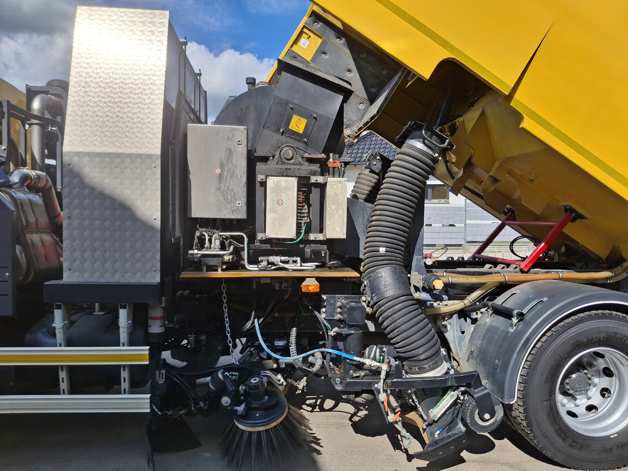 Возило за метење RENAULT C280 Kehrmaschine Zamiatarka SEMAT Zoeller FAUN Karcher L/R 2 Motoren 2018r 740 Mth Euro 6: слика 31