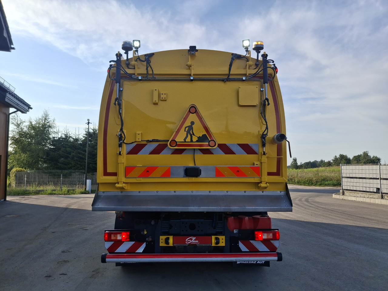 VOLVO FMX 420 Zamiatarka Kehrmaschine Euro 6 PM2.5 BROCK VS 7 TECH Karcher L/R 2145 Mth 2021r - Возило за метење: слика 5 VOLVO FMX 420 Zamiatarka Kehrmaschine Euro 6 PM2.5 BROCK VS 7 TECH Karcher L/R 2145 Mth 2021r - Возило за метење: слика 5