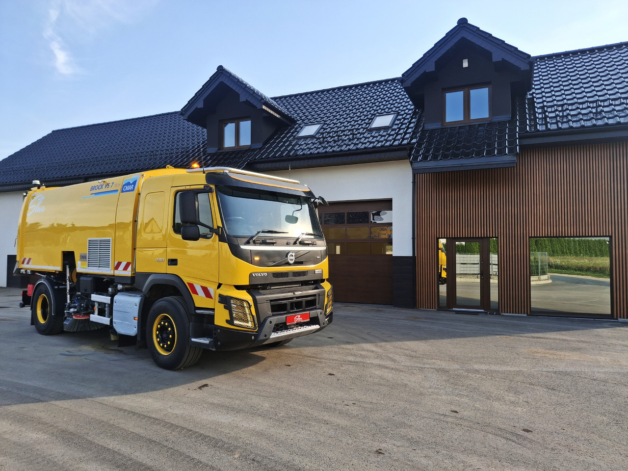 VOLVO FMX 420 Zamiatarka Kehrmaschine Euro 6 PM2.5 BROCK VS 7 TECH Karcher L/R 2145 Mth 2021r - Возило за метење: слика 1 VOLVO FMX 420 Zamiatarka Kehrmaschine Euro 6 PM2.5 BROCK VS 7 TECH Karcher L/R 2145 Mth 2021r - Возило за метење: слика 1