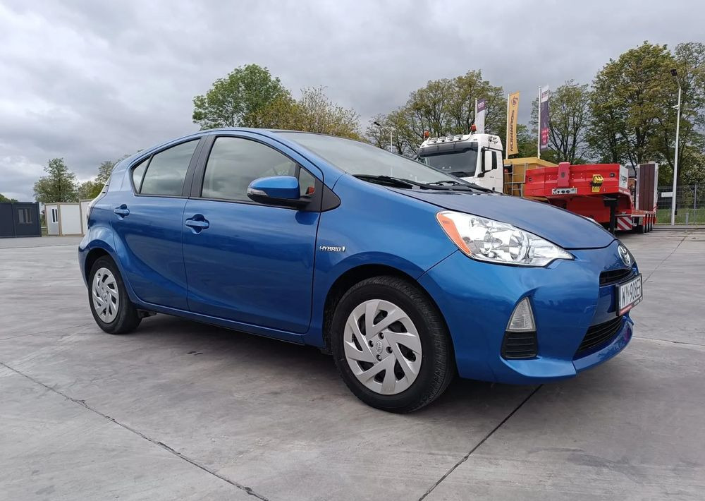 Toyota Prius - Автомобил: слика 1 Toyota Prius - Автомобил: слика 1