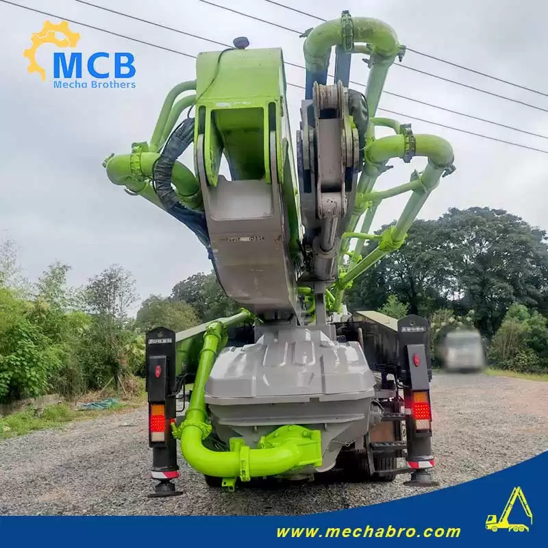 ZOOMLION ZLJ5440THBBE - Камион со бетонска пумпа: слика 4 ZOOMLION ZLJ5440THBBE - Камион со бетонска пумпа: слика 4