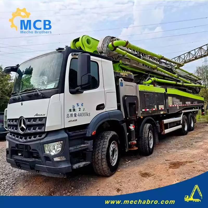 ZOOMLION ZLJ5441THBBE - Камион со бетонска пумпа: слика 1 ZOOMLION ZLJ5441THBBE - Камион со бетонска пумпа: слика 1