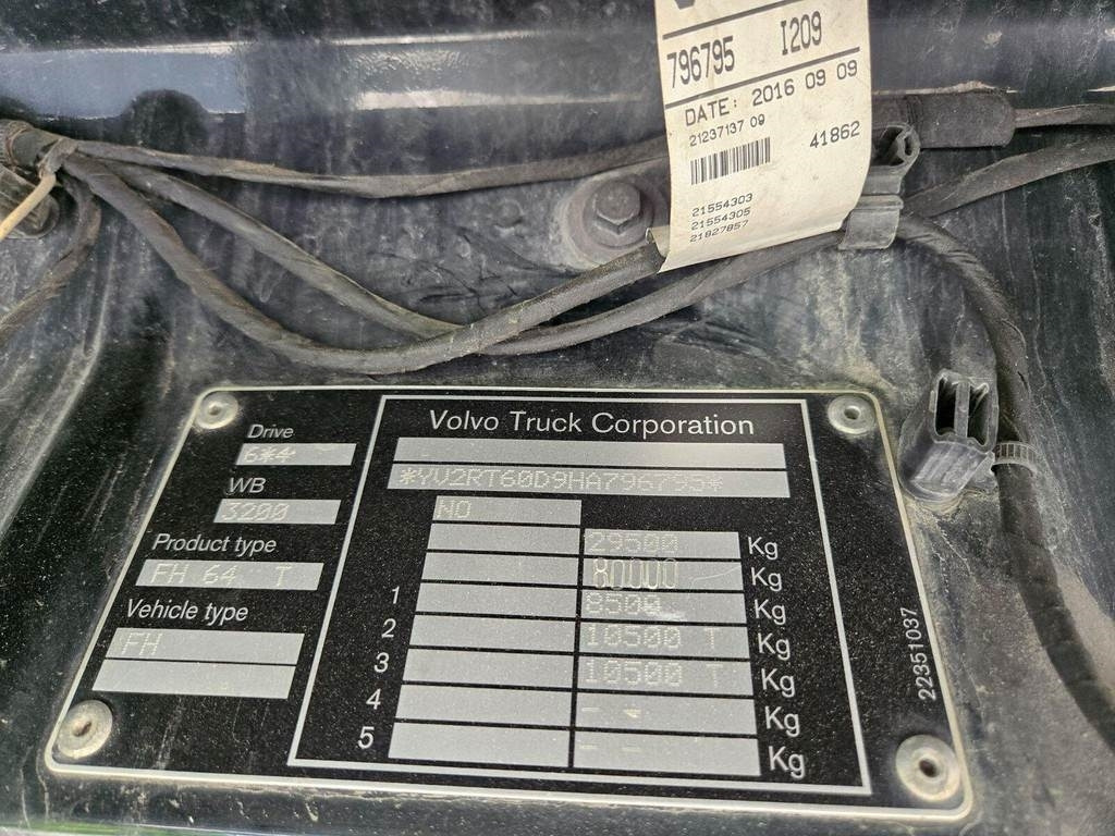 Камион влекач Volvo FH540 6X4 DUALCLUTCH: слика 18