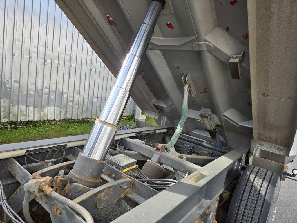 Maur TIPPER TRAILER 3 AXEL - Кипер приколка: слика 3 Maur TIPPER TRAILER 3 AXEL - Кипер приколка: слика 3