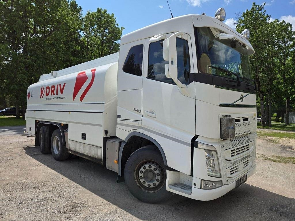 Volvo FH540 6x2 ADR - Камион цистерна: слика 5 Volvo FH540 6x2 ADR - Камион цистерна: слика 5