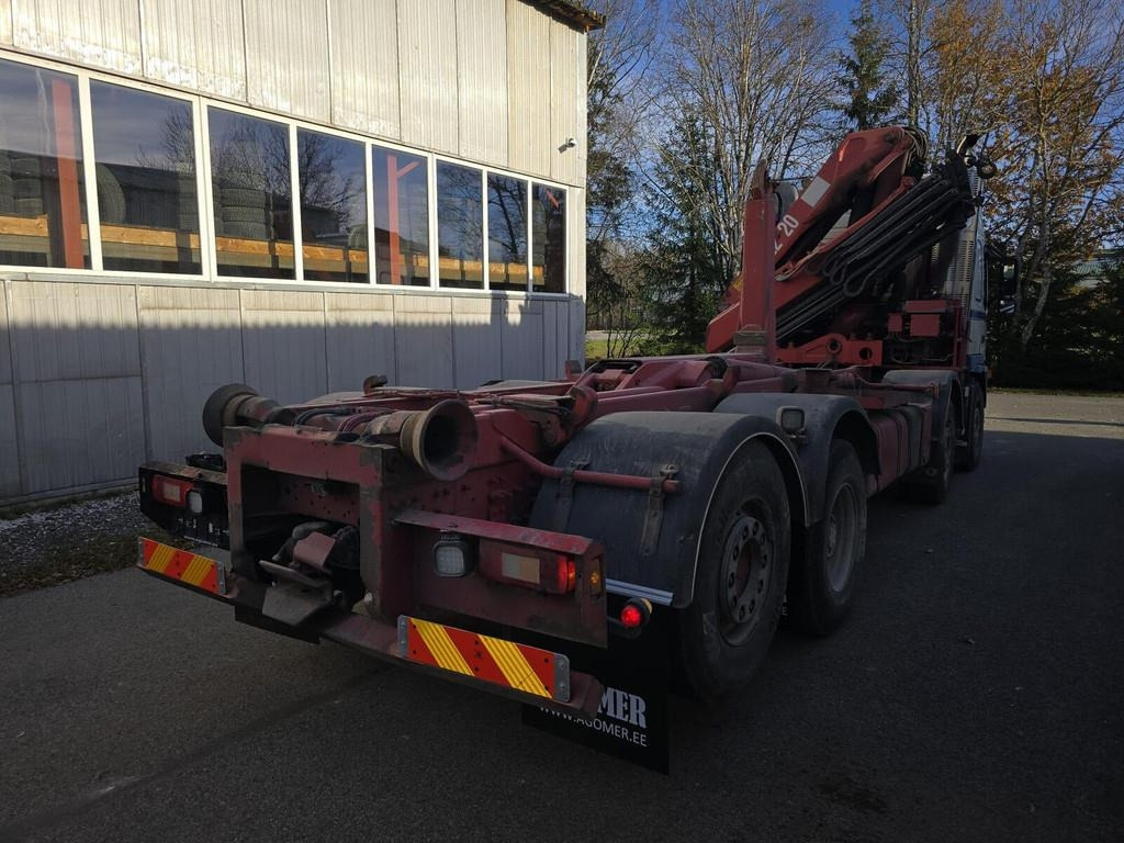 Volvo FM12 420 8X2 HMF 2220 K4 - Камион со кука за подигање: слика 3 Volvo FM12 420 8X2 HMF 2220 K4 - Камион со кука за подигање: слика 3
