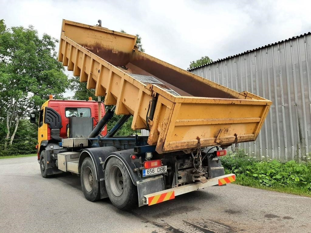 Volvo FM12 460 6X2 JOAB 338kW - Камион со кука за подигање: слика 2 Volvo FM12 460 6X2 JOAB 338kW - Камион со кука за подигање: слика 2