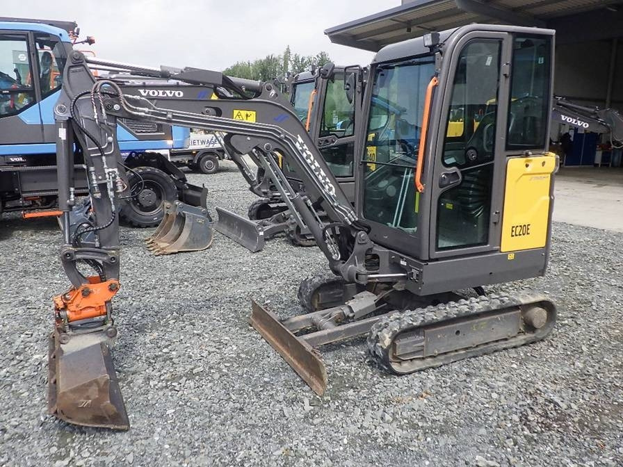 Volvo EC 20 E  - Мини багер: слика 1 Volvo EC 20 E  - Мини багер: слика 1