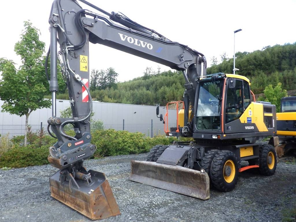 Volvo EW 220 E - Багер на тркала: слика 1 Volvo EW 220 E - Багер на тркала: слика 1