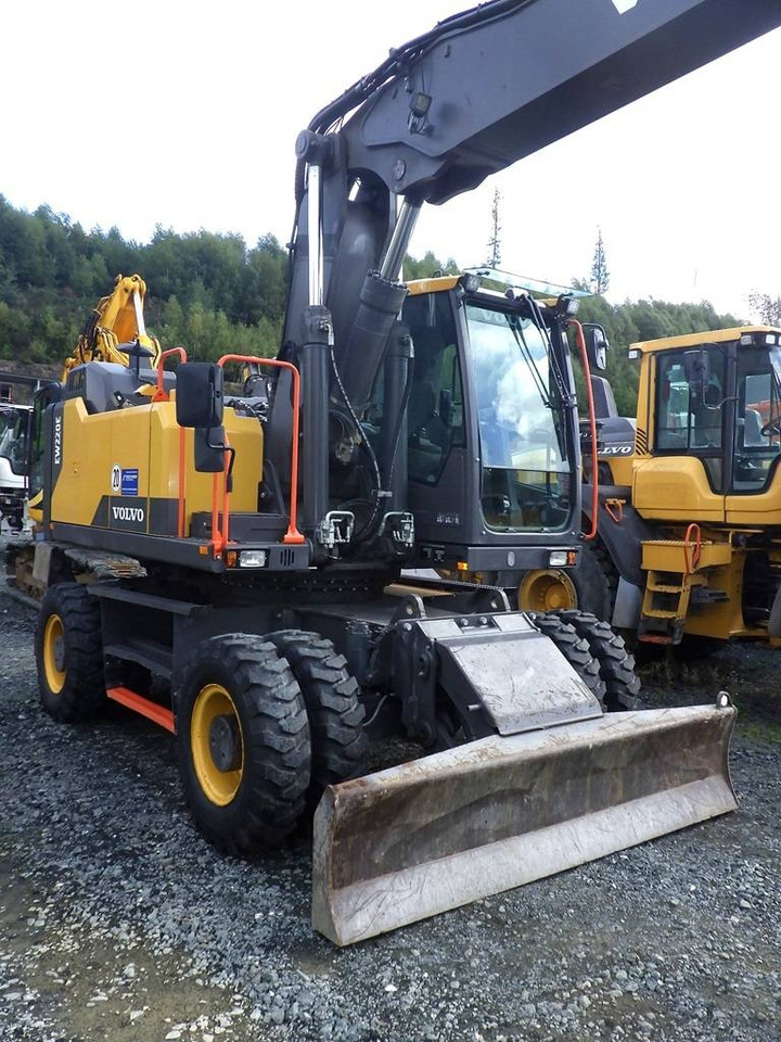 Volvo EW 220 E - Багер на тркала: слика 4 Volvo EW 220 E - Багер на тркала: слика 4