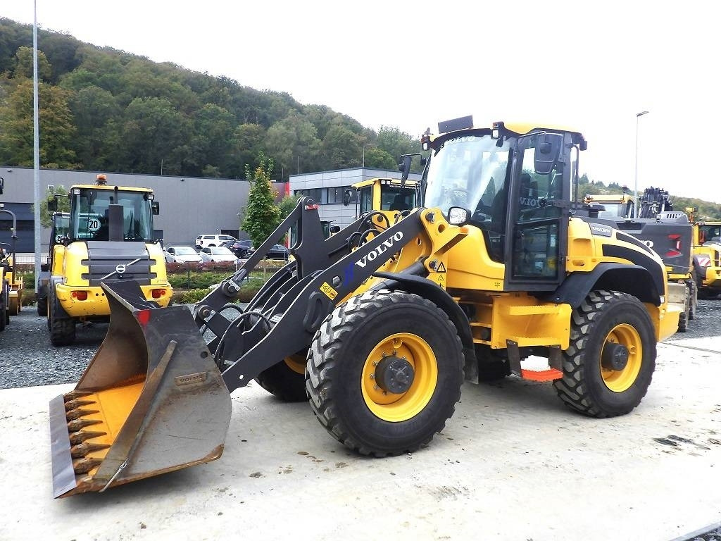 Volvo L 45 H - Натоварувач на тркала: слика 1 Volvo L 45 H - Натоварувач на тркала: слика 1