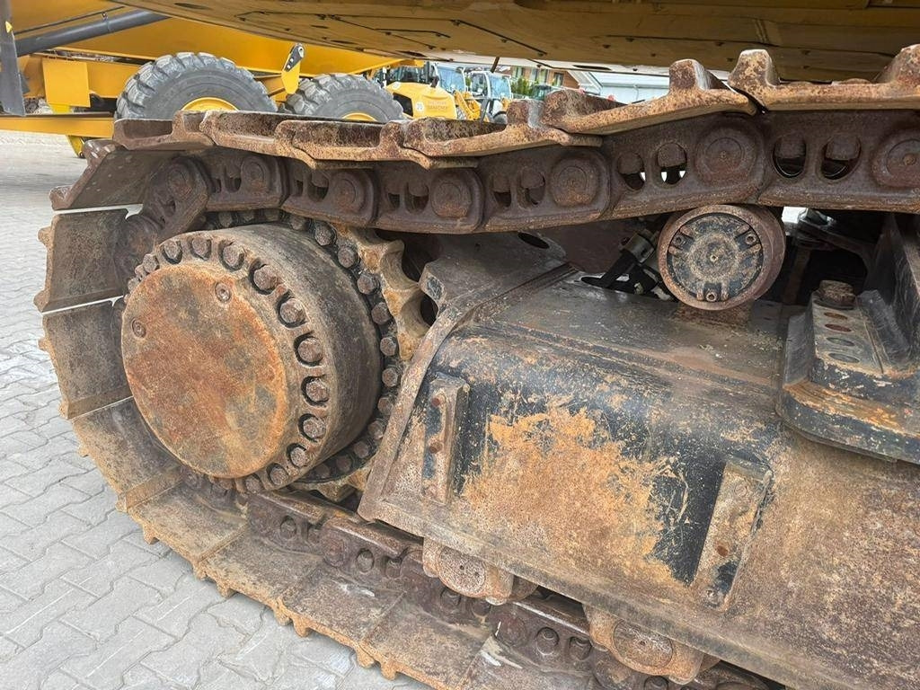 Багер гасеничар CAT 390 F L ME: слика 16