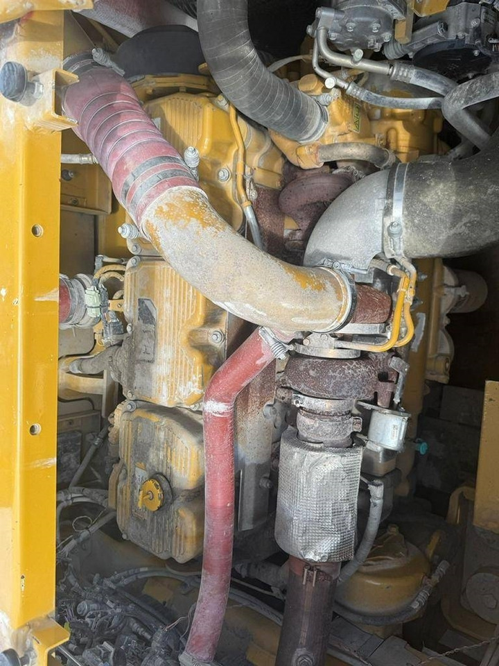 Багер гасеничар CAT 390 F L ME: слика 14