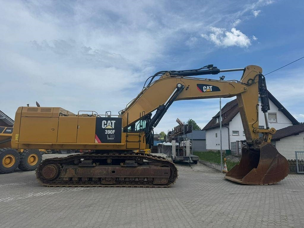Багер гасеничар CAT 390 F L ME: слика 6