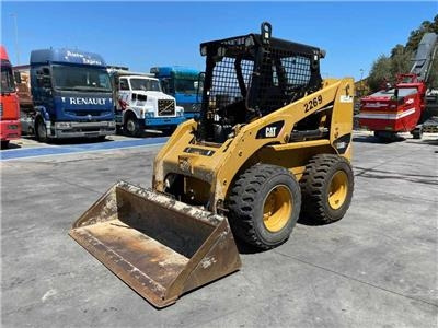 CAT 236 B - Компактен натоварувач: слика 1 CAT 236 B - Компактен натоварувач: слика 1