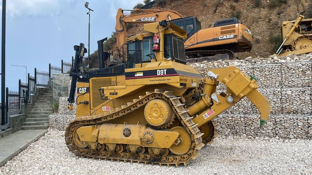 CAT D 9 N - Булдожер: слика 3 CAT D 9 N - Булдожер: слика 3