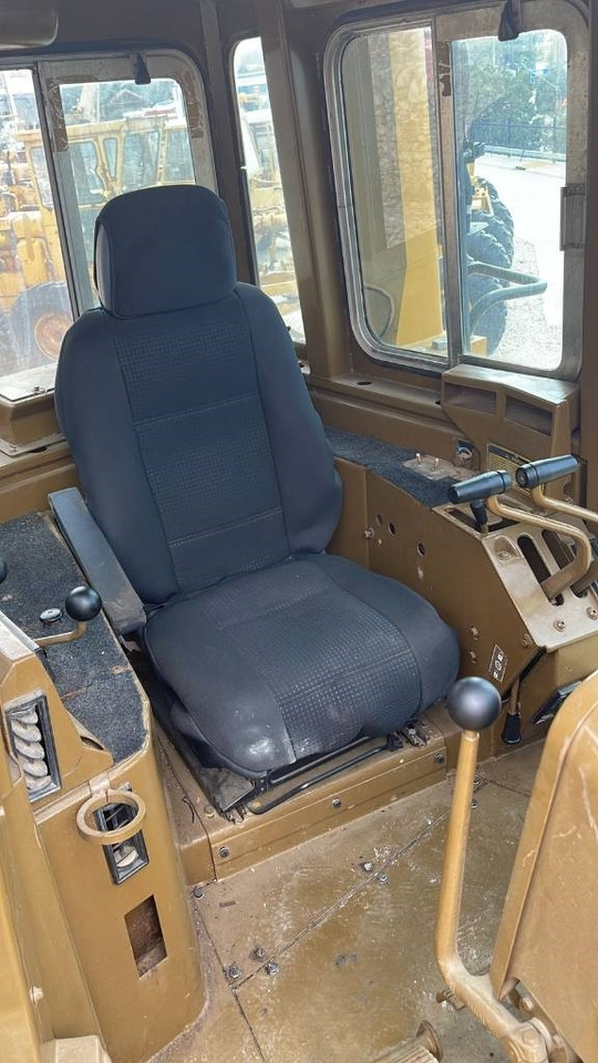 CAT D 9 N - Булдожер: слика 5 CAT D 9 N - Булдожер: слика 5