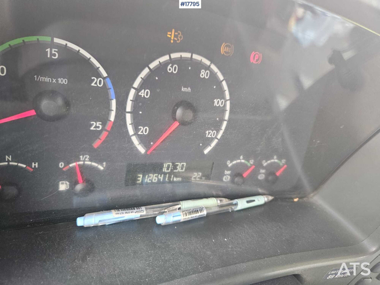 Камион со платформа, Камион со кран 2007 Scania P 340: слика 18 Камион со платформа, Камион со кран 2007 Scania P 340: слика 18