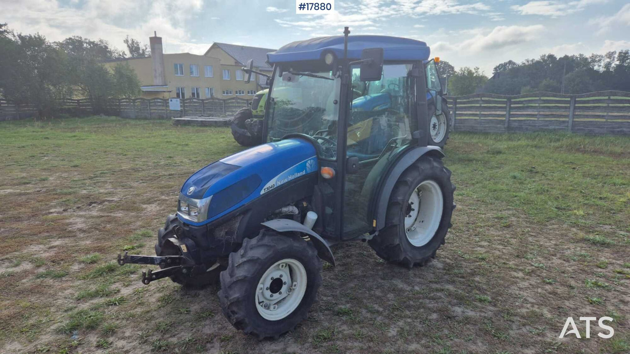 2011 New Holland T 3040 - Мини трактор: слика 4 2011 New Holland T 3040 - Мини трактор: слика 4