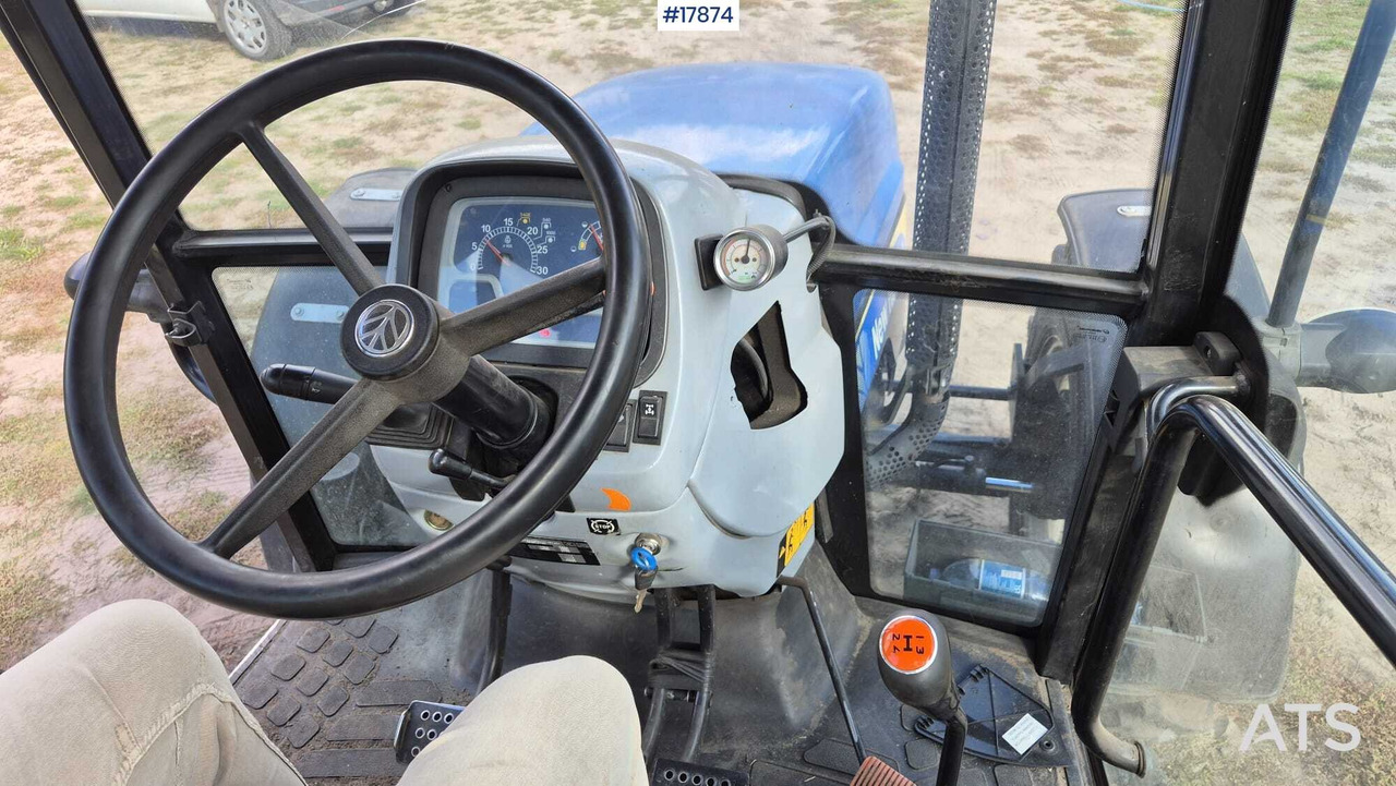 Трактор 2012 New Holland TD 5030: слика 17
