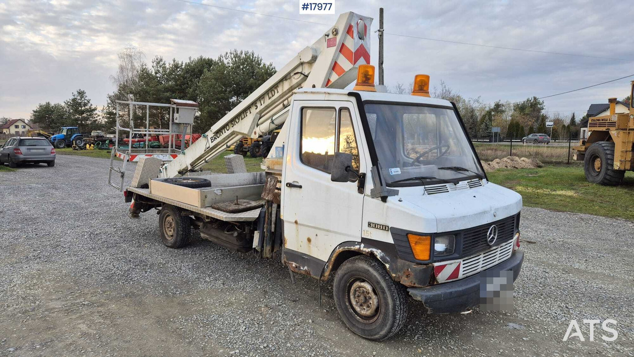 BRONTO SKYLIFT basket lift on Mercedes-Benz 308D chassis (1992) - Камион со подигачка кошница: слика 3 BRONTO SKYLIFT basket lift on Mercedes-Benz 308D chassis (1992) - Камион со подигачка кошница: слика 3