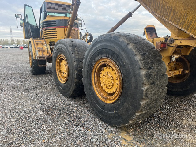 2003 Cat 725 Kiepwagen met knikbesturing - Зглобен истоварувач: слика 5 2003 Cat 725 Kiepwagen met knikbesturing - Зглобен истоварувач: слика 5