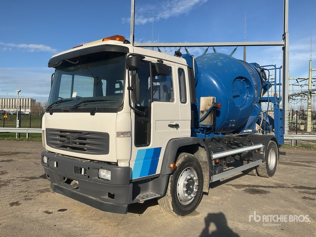 2004 Volvo FL6 4x2 Mixer Truck - Камион миксер за бетон: слика 2 2004 Volvo FL6 4x2 Mixer Truck - Камион миксер за бетон: слика 2