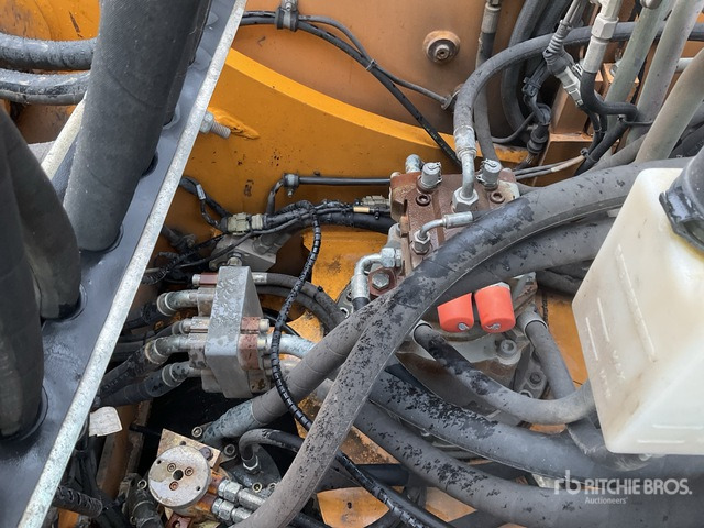 2007 Liebherr A904C Wheel Excavator - Багер на тркала: слика 5 2007 Liebherr A904C Wheel Excavator - Багер на тркала: слика 5