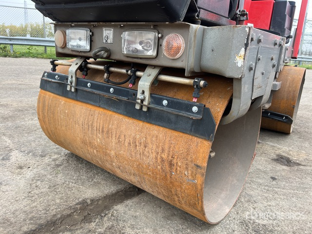 2011 Ammann AV20-2 Dubbele trommelwals - Ваљак за пат: слика 5 2011 Ammann AV20-2 Dubbele trommelwals - Ваљак за пат: слика 5