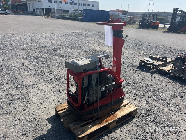 2016 Wacker Neuson DPU4545Hech Vibratory Plate Compactor - Вибрациска плоча: слика 2 2016 Wacker Neuson DPU4545Hech Vibratory Plate Compactor - Вибрациска плоча: слика 2
