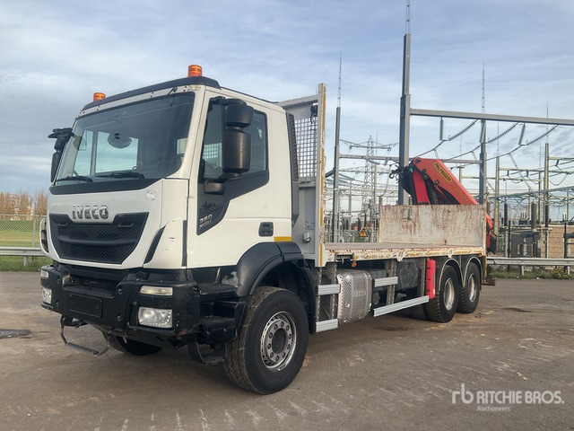 2018 Iveco 260T36 2018 Palfinger PK22002-EH Artic ... Flatbed Truck with Crane - Камион со платформа, Камион со кран: слика 2 2018 Iveco 260T36 2018 Palfinger PK22002-EH Artic ... Flatbed Truck with Crane - Камион со платформа, Камион со кран: слика 2