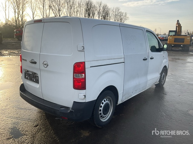 2022 Opel Vivaro Passenger Van - Минибус, Патничко комбе: слика 4 2022 Opel Vivaro Passenger Van - Минибус, Патничко комбе: слика 4