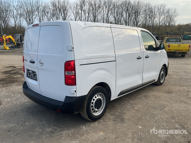 2023 Opel Vivaro Passenger Van - Минибус, Патничко комбе: слика 3 2023 Opel Vivaro Passenger Van - Минибус, Патничко комбе: слика 3