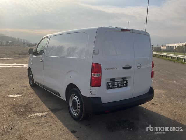 2023 Opel Vivaro Passenger Van - Минибус, Патничко комбе: слика 4 2023 Opel Vivaro Passenger Van - Минибус, Патничко комбе: слика 4