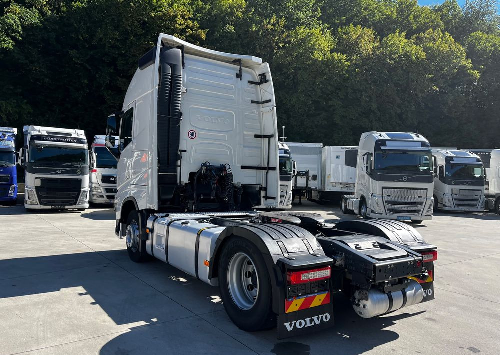 Volvo FH 500 // Zamiana na starszy // EURO 6 // Standard // 2024 Rok // Parkclima // Globe XL // Skóry // Joystick // - Камион влекач: слика 4 Volvo FH 500 // Zamiana na starszy // EURO 6 // Standard // 2024 Rok // Parkclima // Globe XL // Skóry // Joystick // - Камион влекач: слика 4