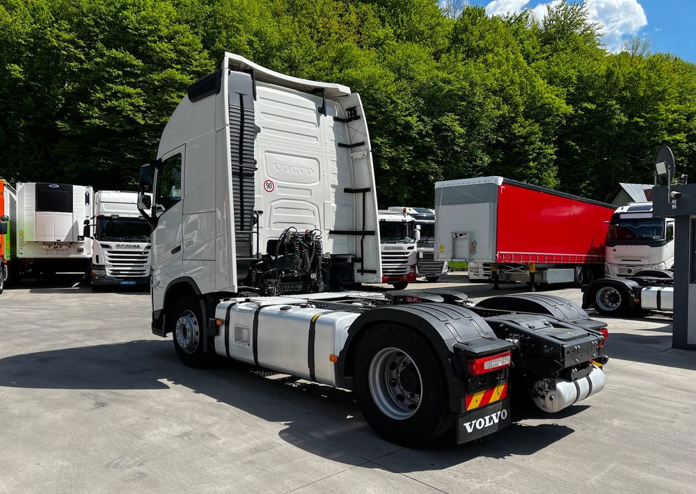 Volvo FH 500 // Zamiana na starszy // Silnik Euro 6 nie Isave // Parkclima // XL // Radary // Duże zbiorniki // Gwarancja // - Камион влекач: слика 5 Volvo FH 500 // Zamiana na starszy // Silnik Euro 6 nie Isave // Parkclima // XL // Radary // Duże zbiorniki // Gwarancja // - Камион влекач: слика 5