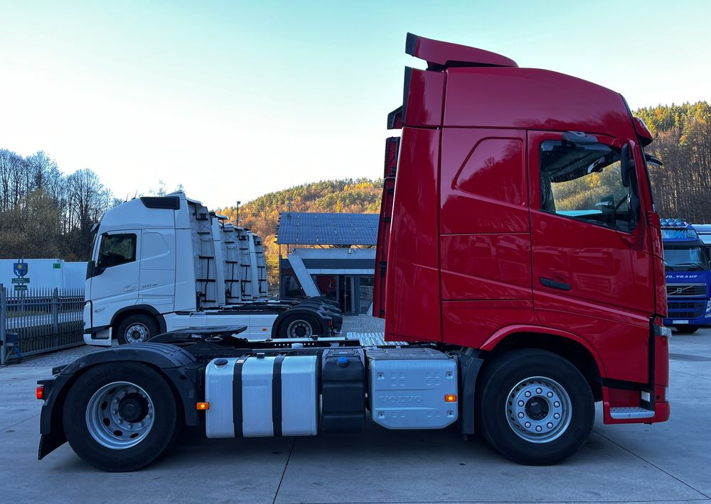 Volvo FH // Standard // 2018 // Duże zbiorniki // Klima postojowa // Radary // Idealny ! - Камион влекач: слика 4 Volvo FH // Standard // 2018 // Duże zbiorniki // Klima postojowa // Radary // Idealny ! - Камион влекач: слика 4