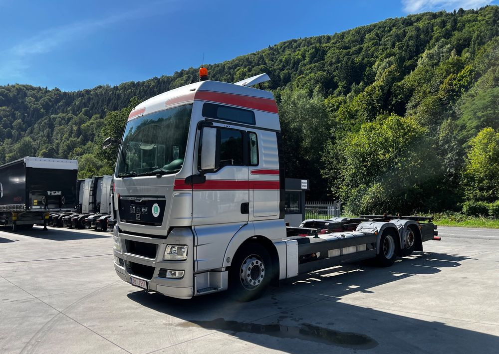 MAN TGX 18.480 // Euro 5 // 6x2 // BDF // Cały na poduszkach // Automat // - Камион со кабинска шасија: слика 1 MAN TGX 18.480 // Euro 5 // 6x2 // BDF // Cały na poduszkach // Automat // - Камион со кабинска шасија: слика 1