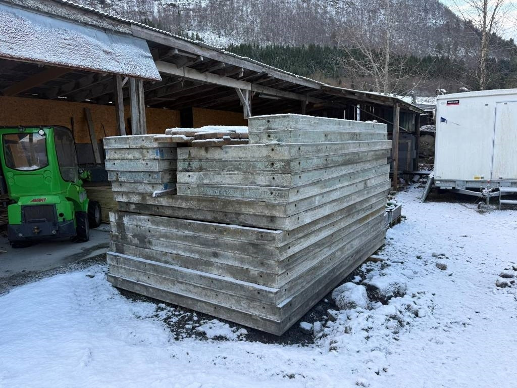 Annet DOKA Formwork complete system - Машина за бетон: слика 4 Annet DOKA Formwork complete system - Машина за бетон: слика 4