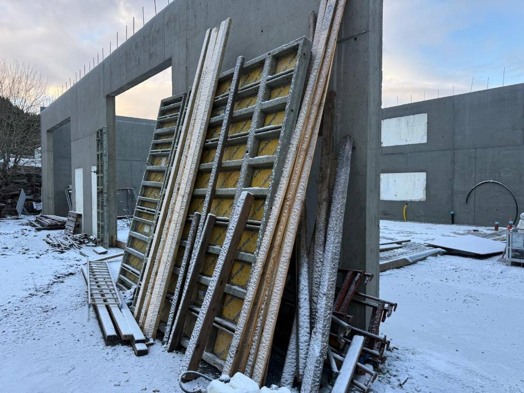 Annet DOKA Formwork complete system - Машина за бетон: слика 2 Annet DOKA Formwork complete system - Машина за бетон: слика 2