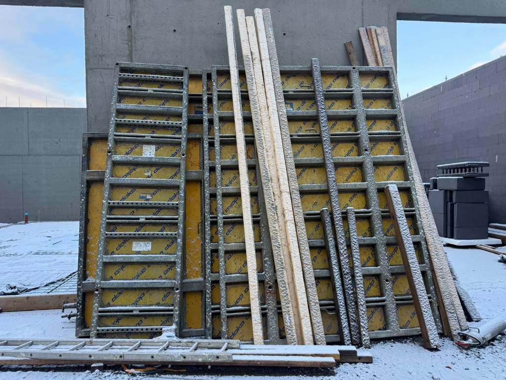Annet DOKA Formwork complete system - Машина за бетон: слика 1 Annet DOKA Formwork complete system - Машина за бетон: слика 1
